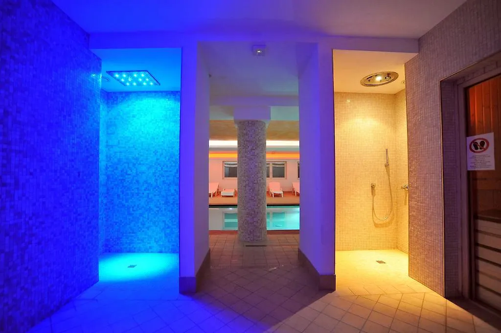 Hotel Derby Bormio 3*,