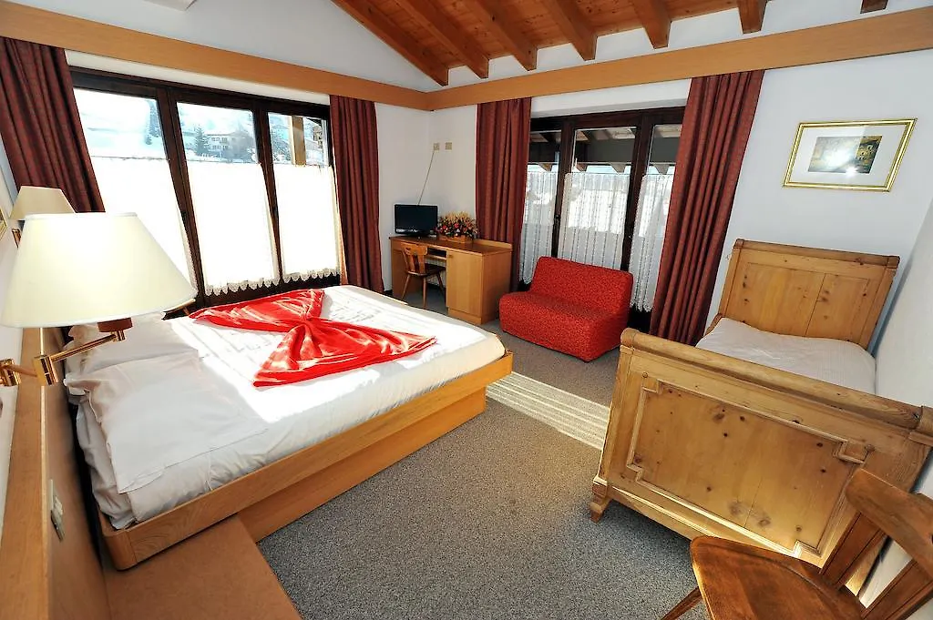 Hotel Derby Bormio 3*,